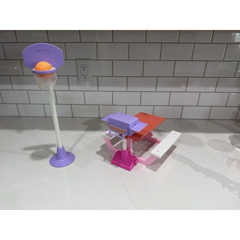 Vintage 1991 Barbie BBQ Picnic Playset Grill Table Basketball Mattel Arco